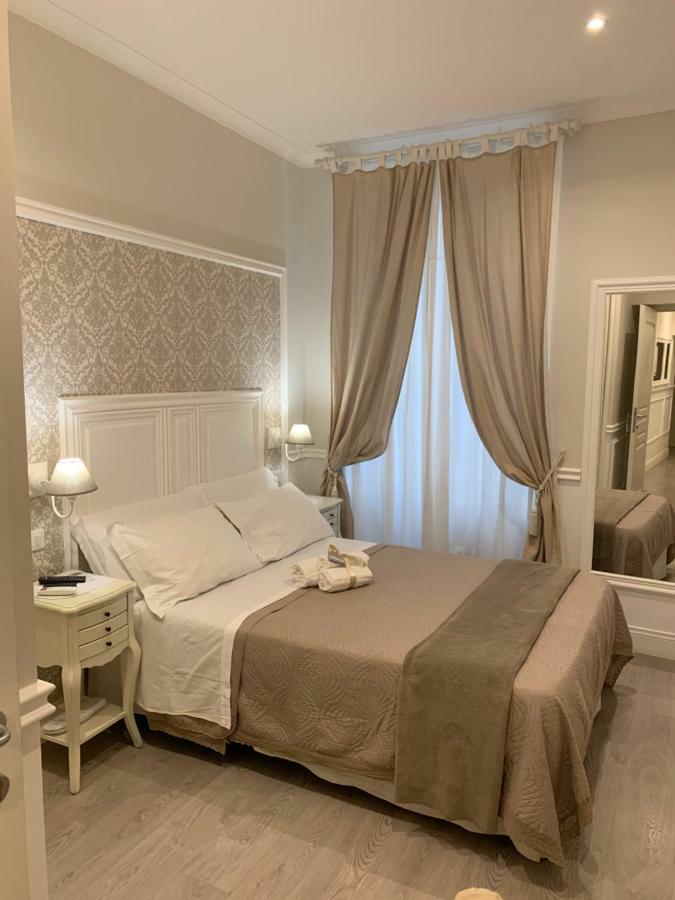 Charme & Chic Bed & Breakfast Roma Ngoại thất bức ảnh